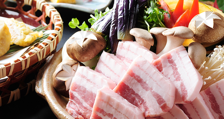 秋野菜と豚肉の<br>味噌陶板焼き