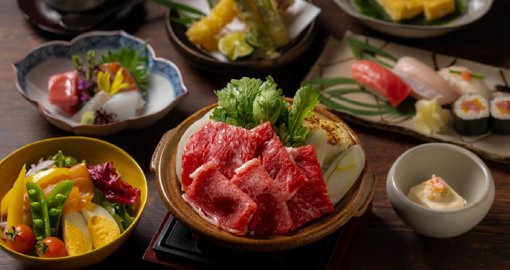 【ご接待<i>/</i>ご会食】<br>一人一鍋<br>特選黒毛和牛<br>すき焼き会席